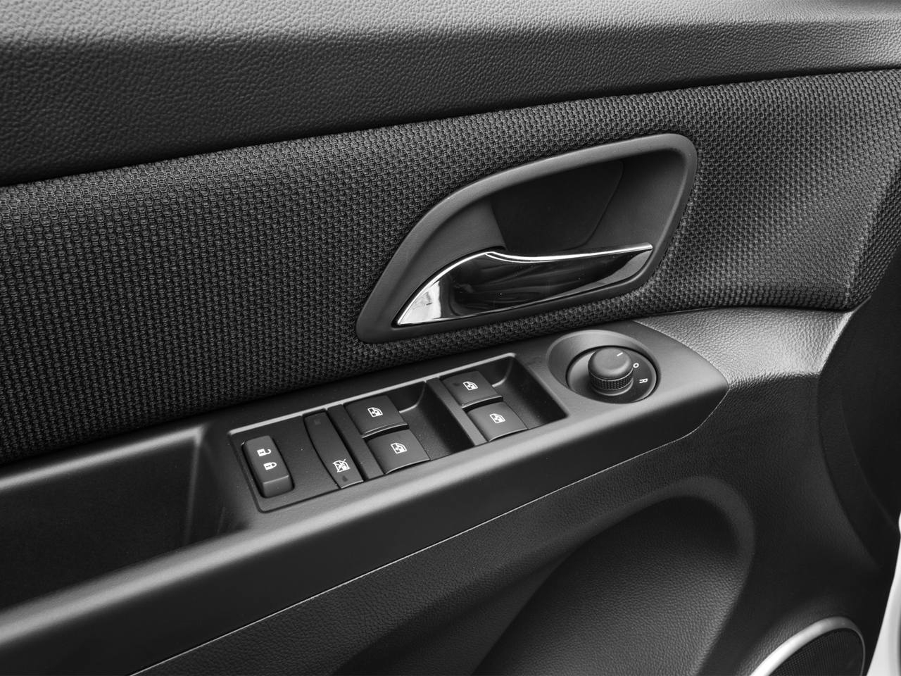 2016 Chevrolet Cruze 1LT - 38 MPG Highway