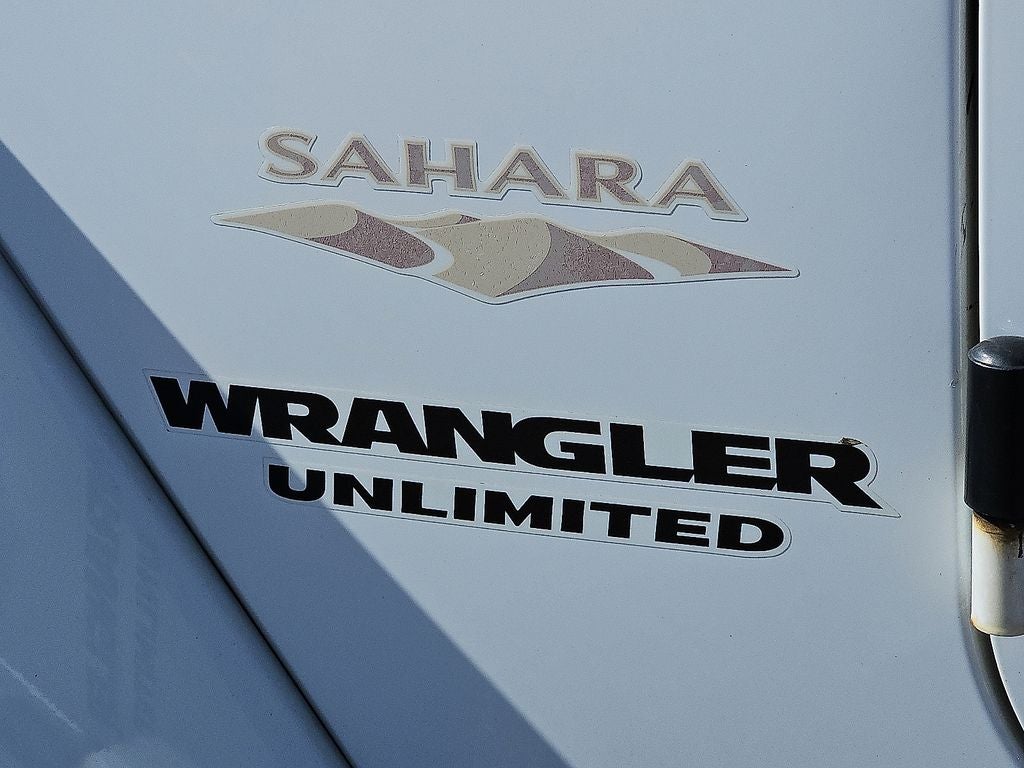 2013 Jeep Wrangler Unlimited Sahara Hardtop Lifted 4x4