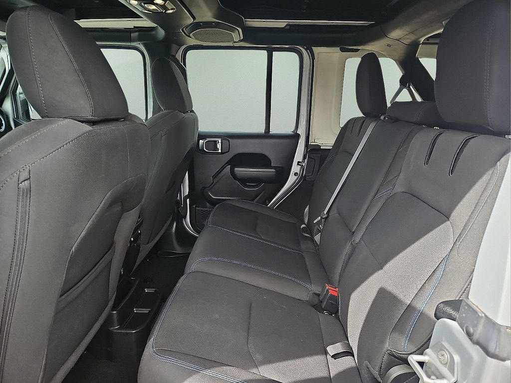 2023 Jeep Wrangler Rubicon 4xe w/Power Top