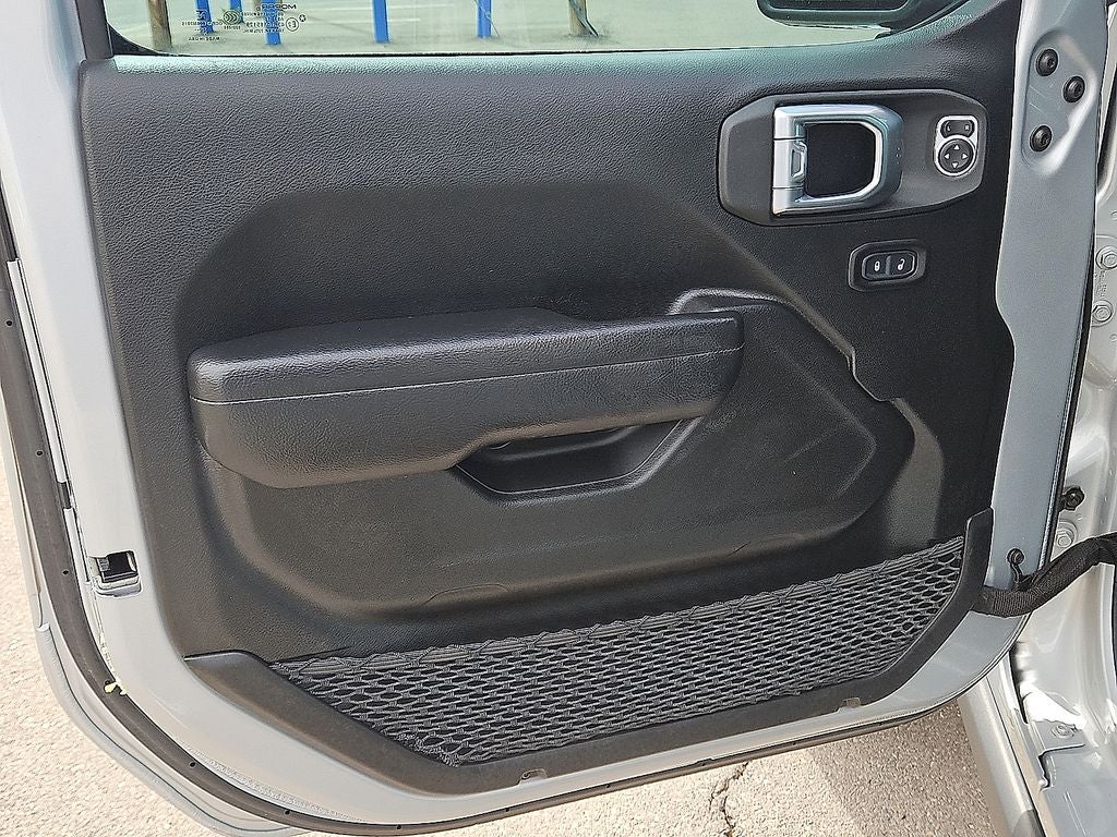 2023 Jeep Wrangler Rubicon 4xe w/Power Top