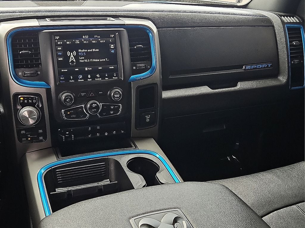 2018 RAM 1500 Sport Crew Cab 4WD w/Leather & NAV