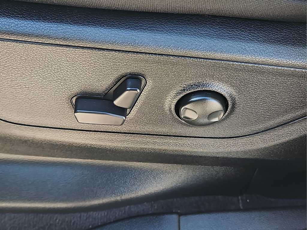 2025 RAM 1500 Big Horn/Lone Star Crew Cab 4WD