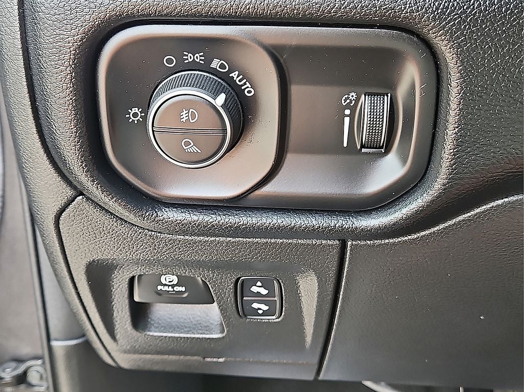 2021 RAM 1500 Big Horn/Lone Star 4WD