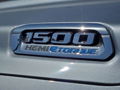 2024 RAM 1500 Big Horn Crew Cab 4WD 5.7L Hemi Hybrid