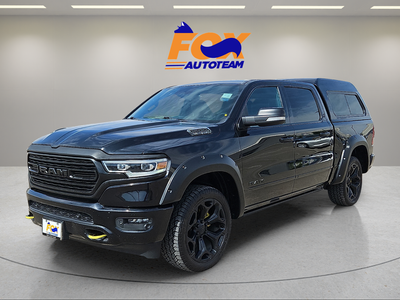 2022 RAM 1500 Limited Crew Cab 4WD w/ 22" wheels