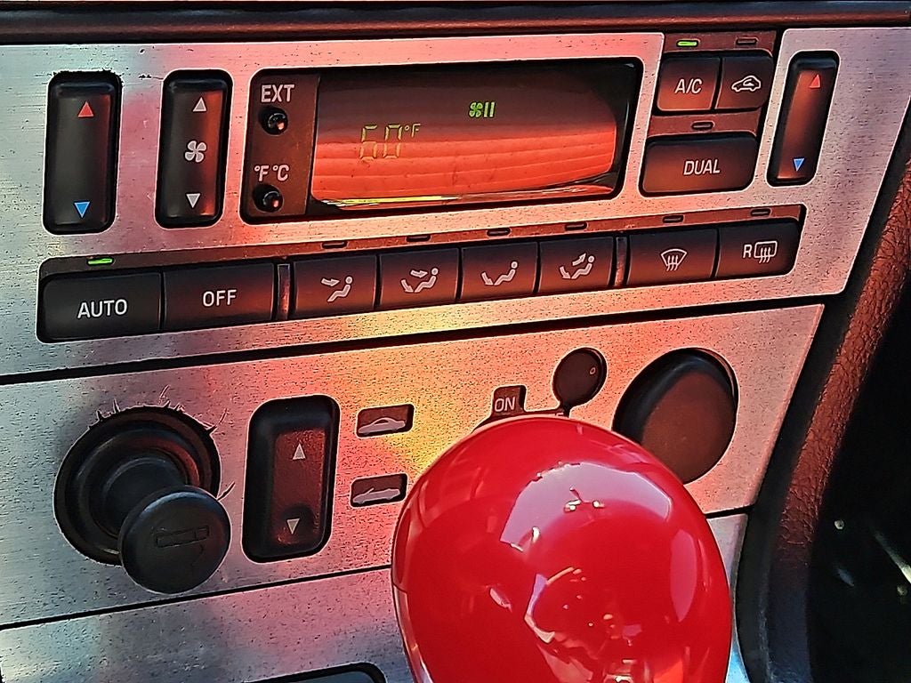 2003 Ford Thunderbird Base