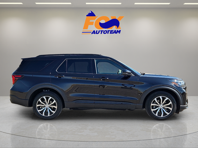 2025 Ford Explorer ST-Line 4WD