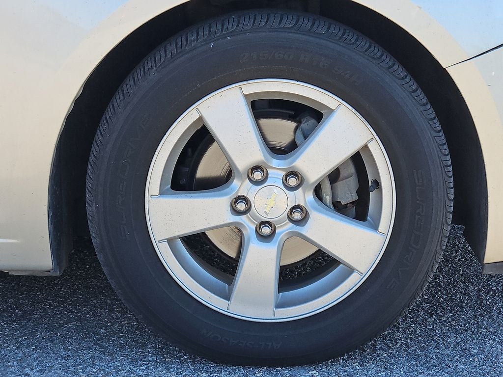 2016 Chevrolet Cruze 1LT - 38 MPG Highway