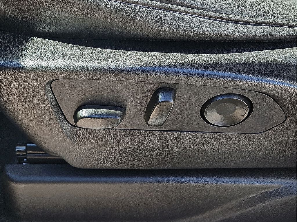 2024 Chevrolet Suburban 1500 LT