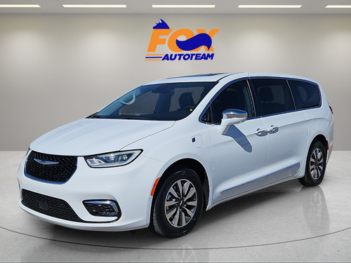2022 Chrysler Pacifica Hybrid Limited w/ Low Miles!