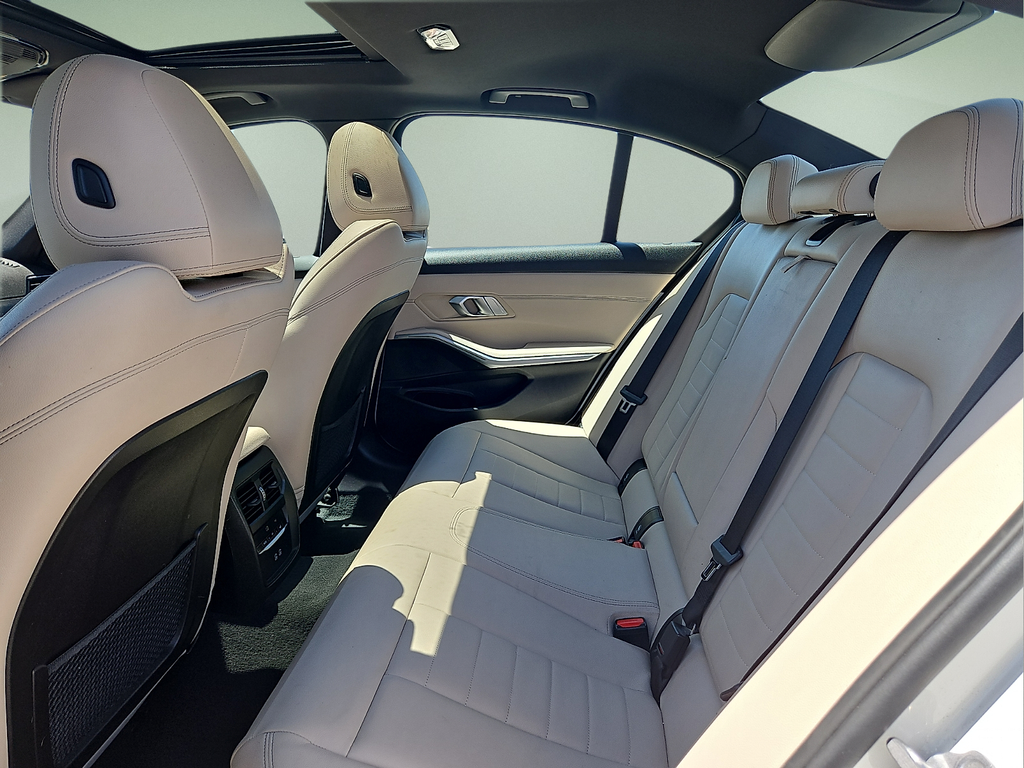 2023 BMW 3 Series 330i