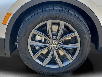2023 Volkswagen Tiguan 2.0T SE