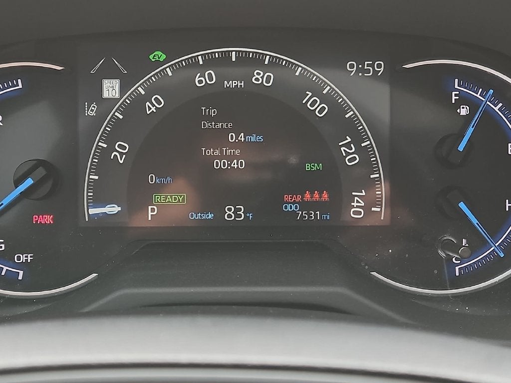 2025 Toyota RAV4 Hybrid XLE