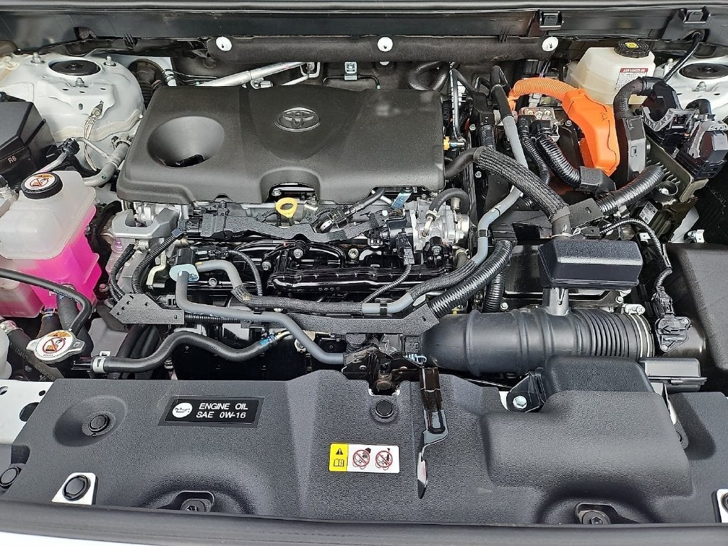2025 Toyota RAV4 Hybrid XLE