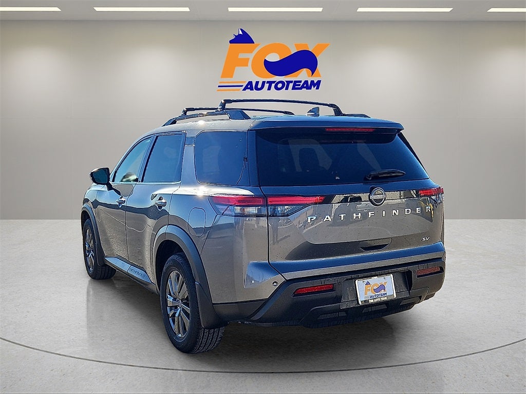 2022 Nissan Pathfinder SV
