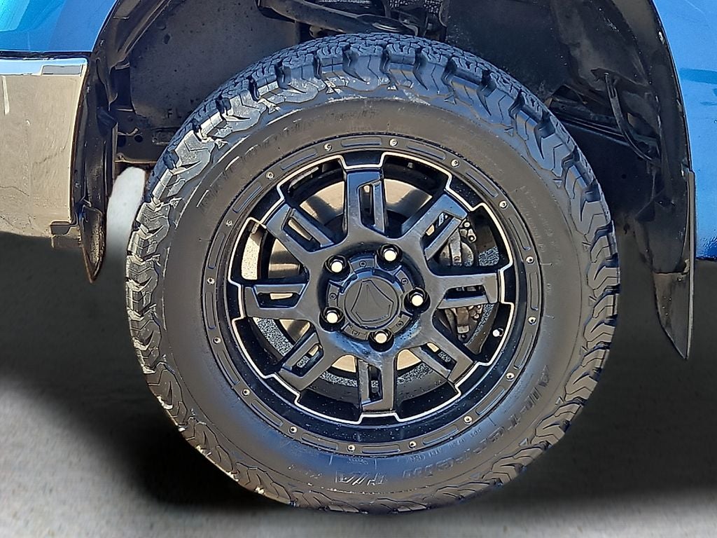 2017 Toyota Tundra SR5 5.7L V8 CrewMax w/66k miles!