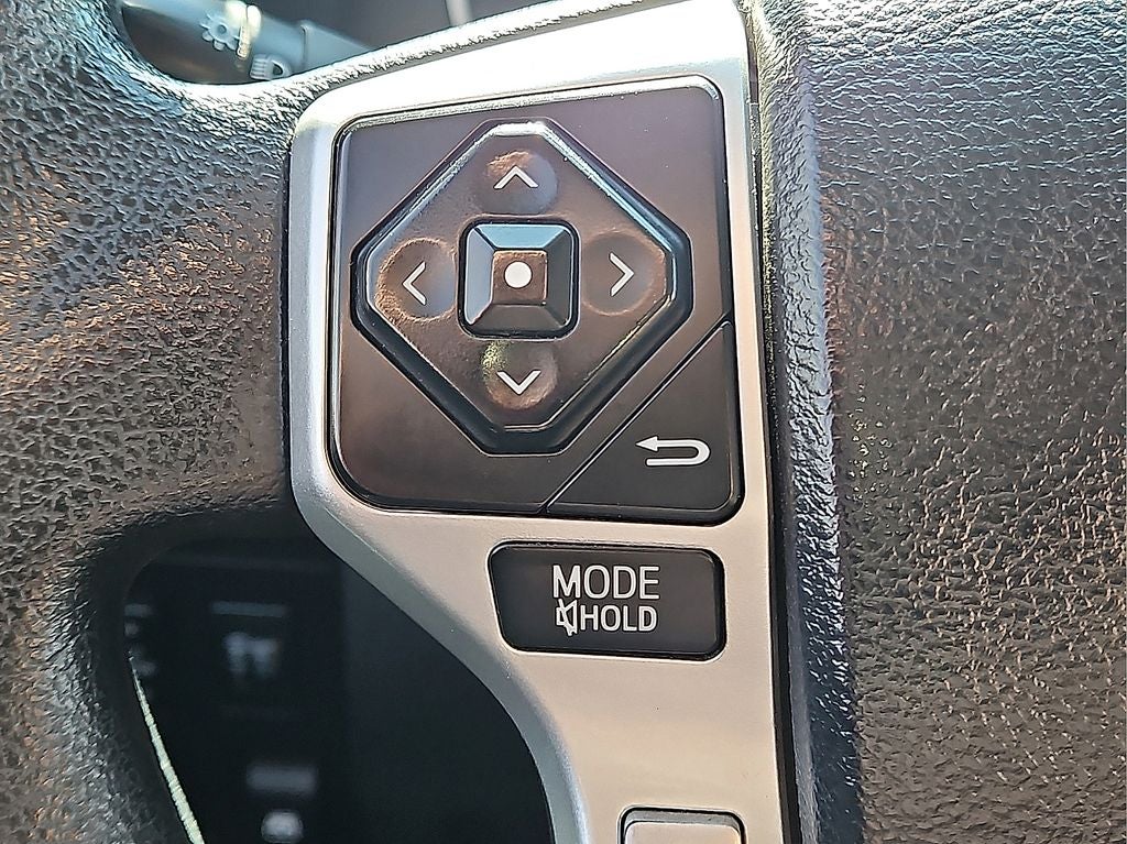 2017 Toyota Tundra SR5 5.7L V8 CrewMax w/66k miles!