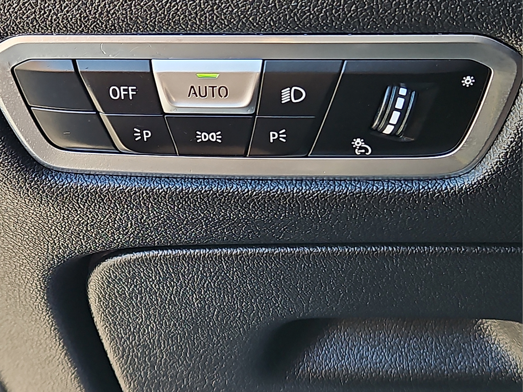 2022 BMW X5 xDrive40i AWD
