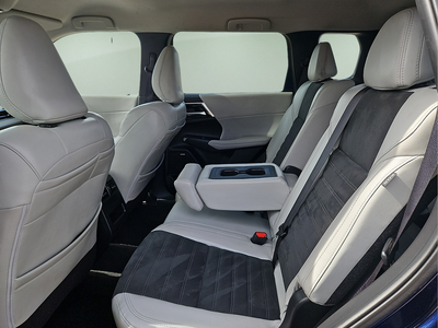 2025 Mitsubishi Outlander SE 4WD