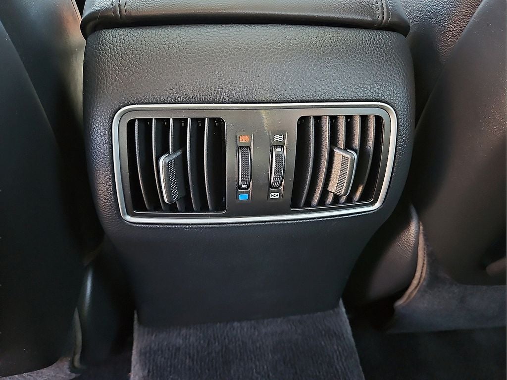 2013 Hyundai Equus Signature