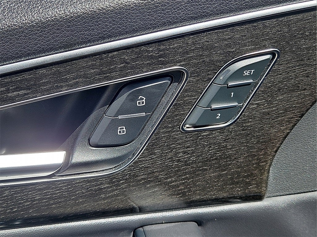 2023 Audi Q7 55 Premium Plus quattro