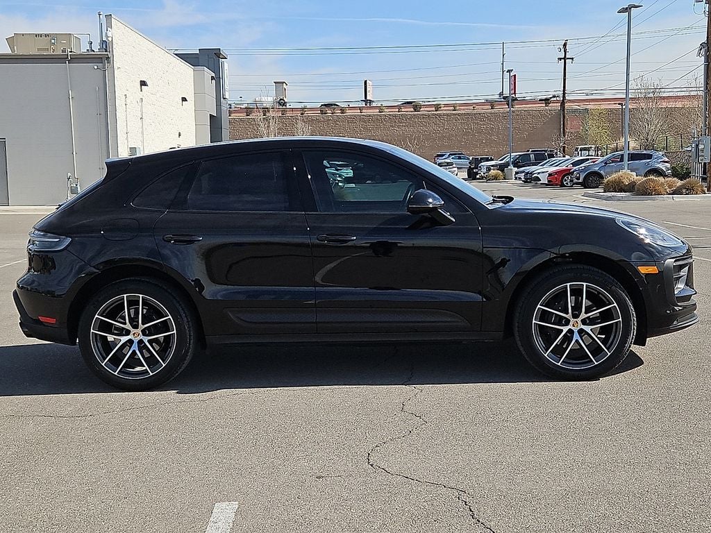 2024 Porsche Macan Base
