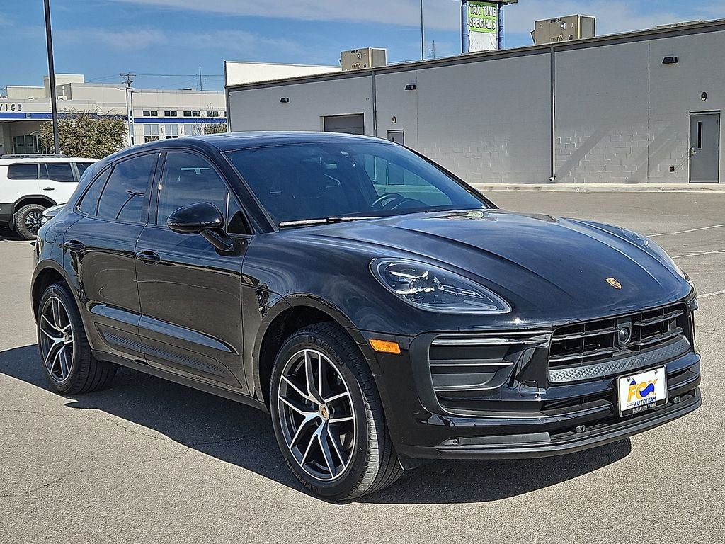 2024 Porsche Macan Base