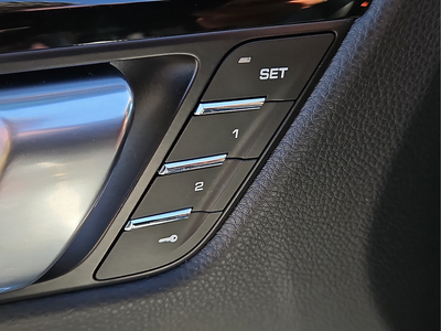 2023 Porsche Macan AWD w/ 8,579 low miles