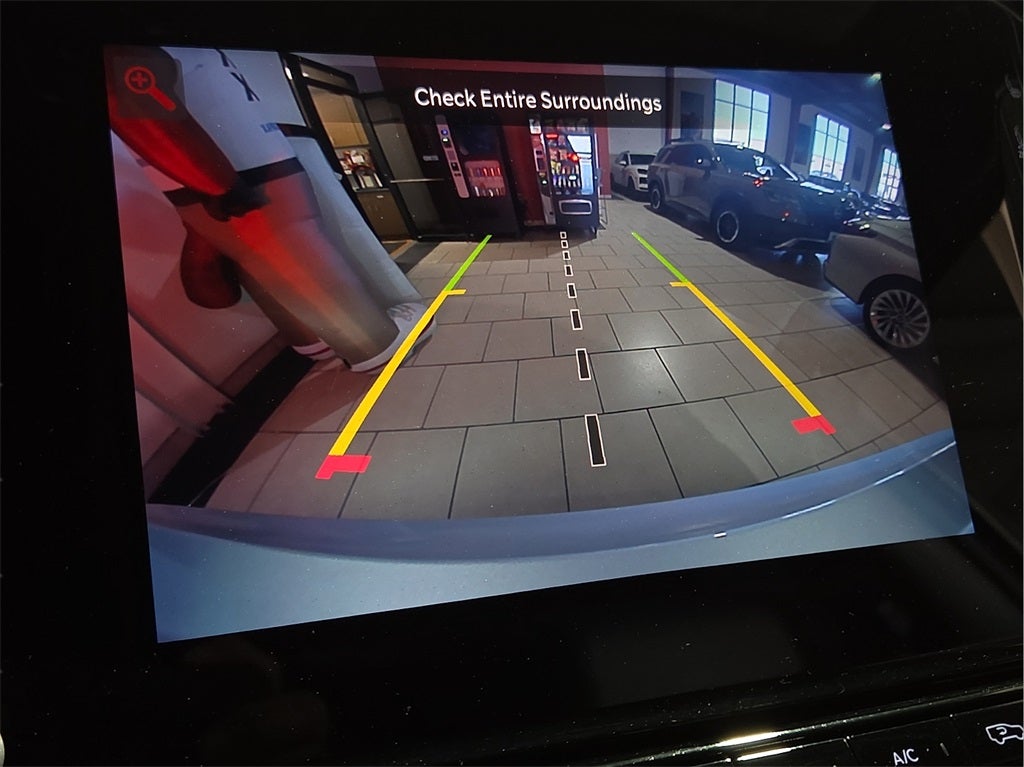 2023 Jeep Wagoneer Base