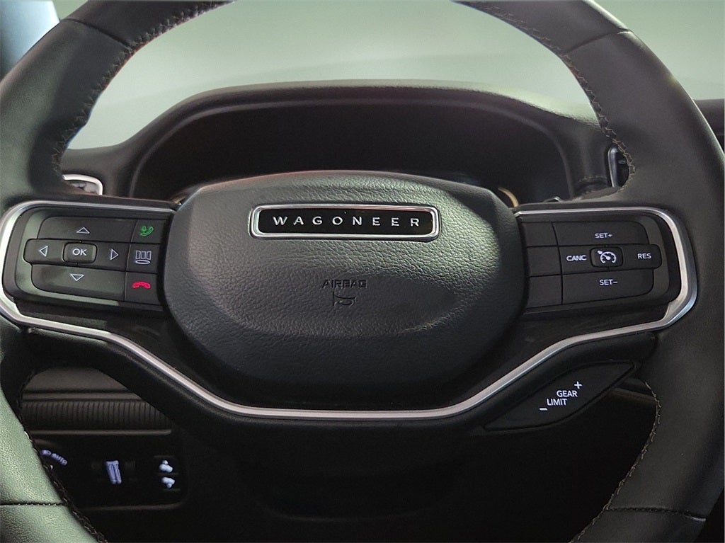 2023 Jeep Wagoneer Base