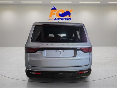 2023 Jeep Wagoneer Base