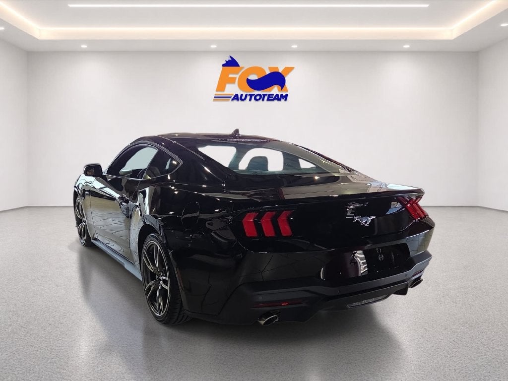 2025 Ford Mustang EcoBoost