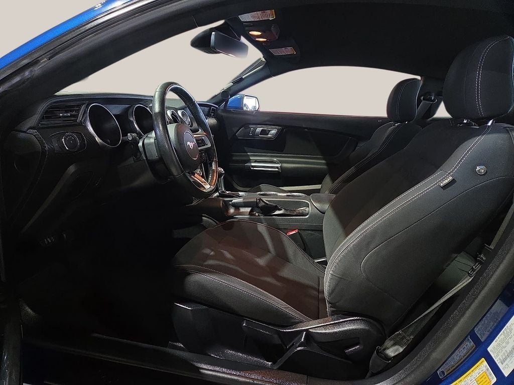 2022 Ford Mustang EcoBoost