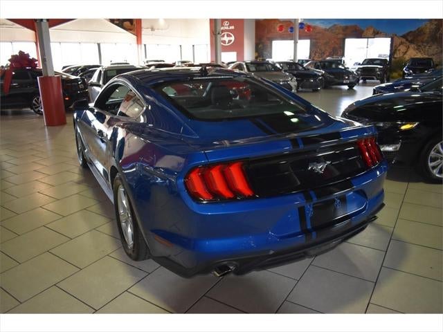 2022 Ford Mustang EcoBoost