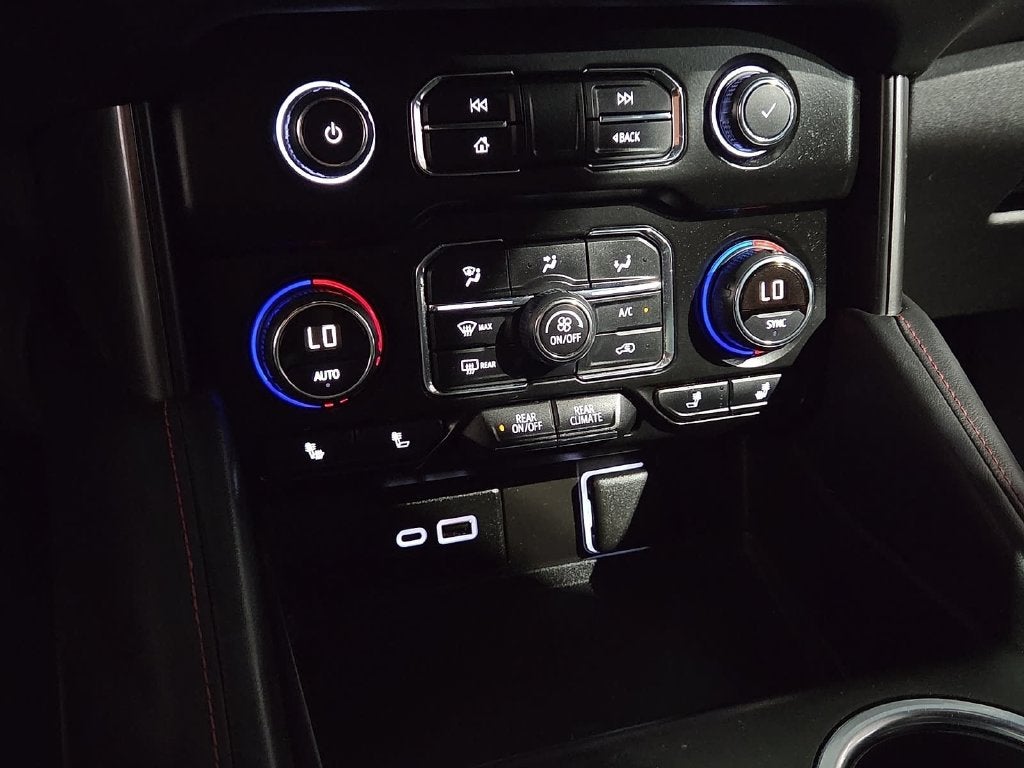 2021 Chevrolet Suburban RST