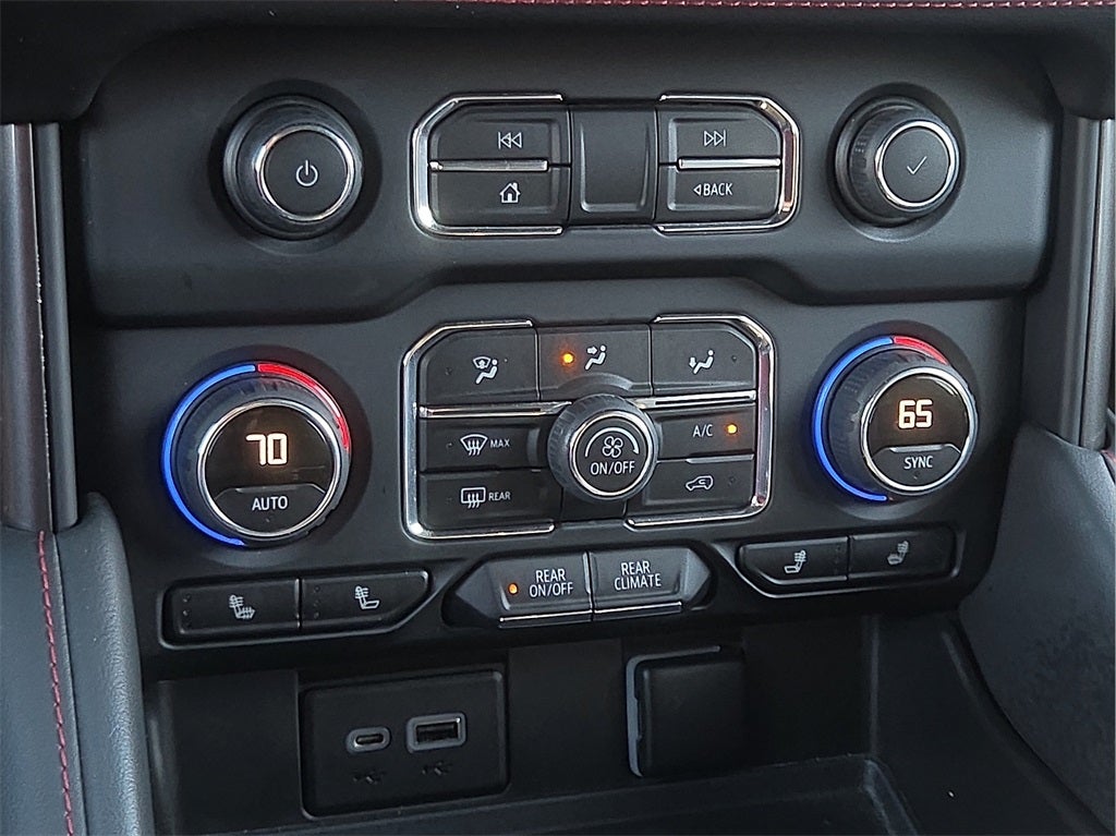 2022 Chevrolet Suburban RST