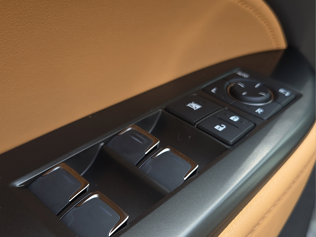 2026 Lexus NX 350h Premium