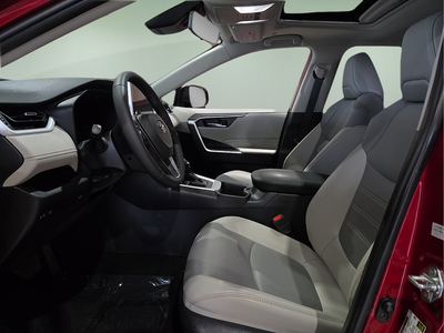 2025 Toyota RAV4 XLE Premium