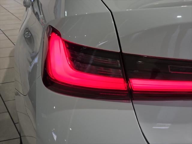 2023 BMW 3 Series 330i