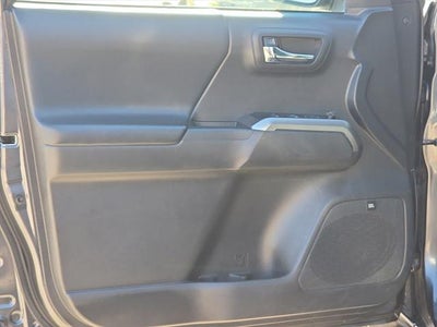 2022 Toyota Tacoma Limited V6