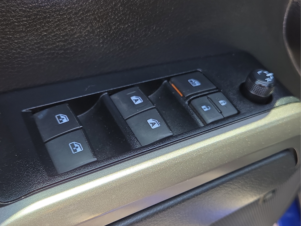 2023 Toyota Tacoma Limited V6