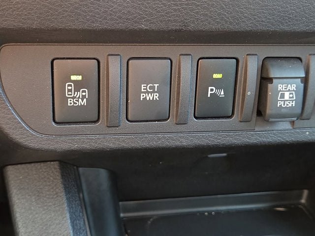 2023 Toyota Tacoma Limited V6