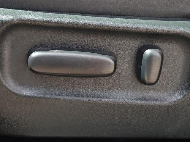 2023 Toyota Tacoma Limited V6