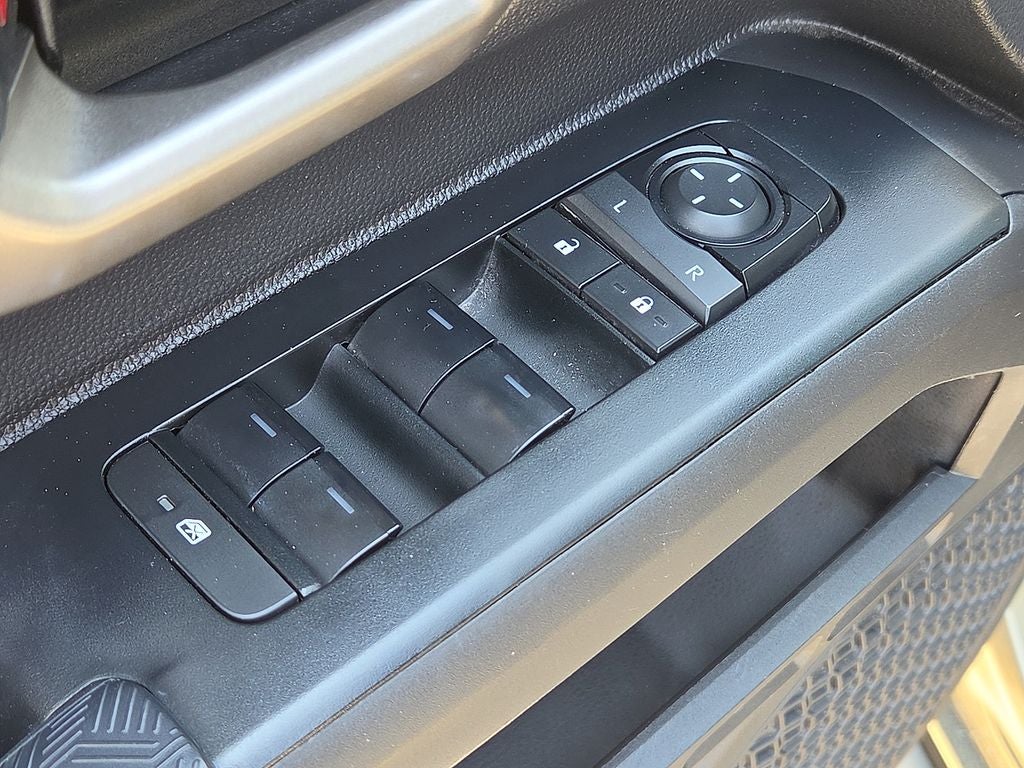 2025 Toyota Tacoma Hybrid TRD Off Road