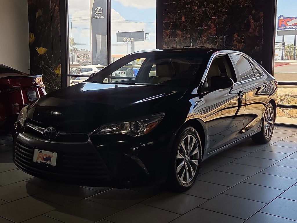 2017 Toyota Camry Hybrid XLE