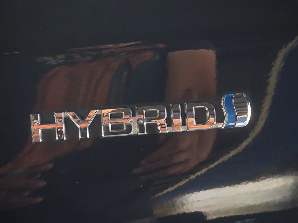 2017 Toyota Camry Hybrid XLE