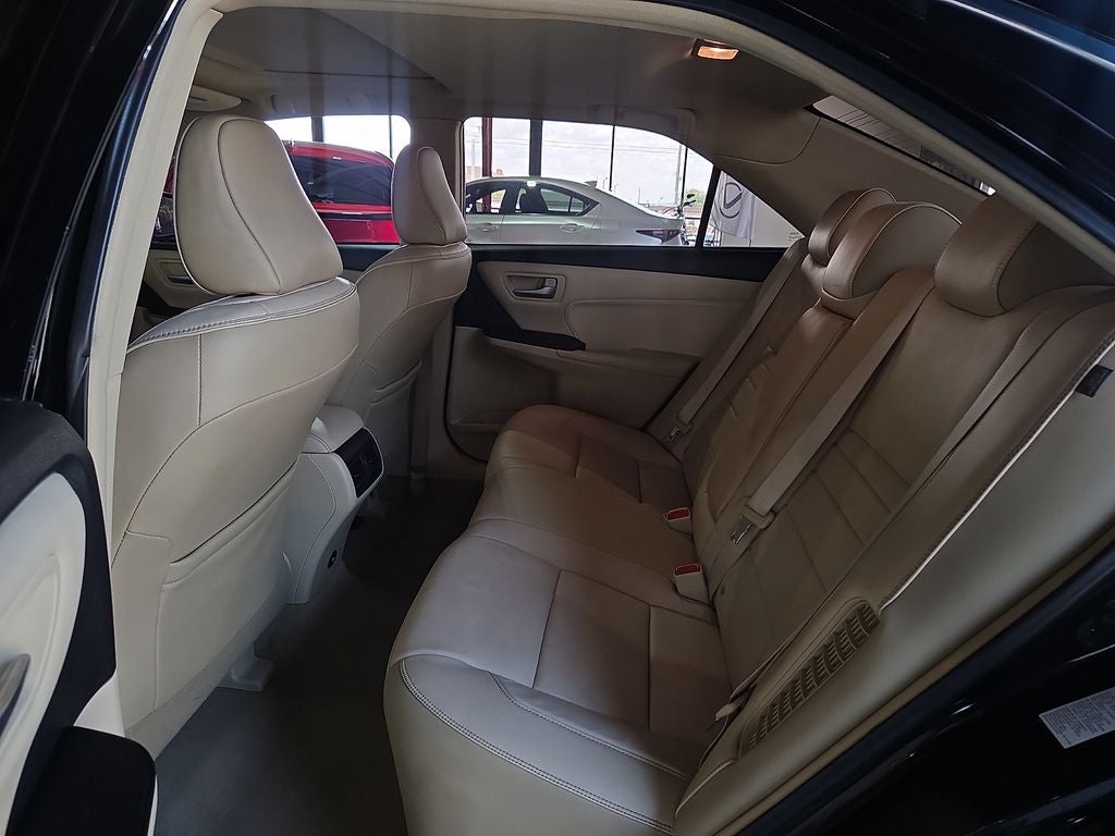 2017 Toyota Camry Hybrid XLE