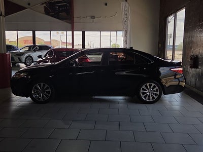 2017 Toyota Camry Hybrid XLE
