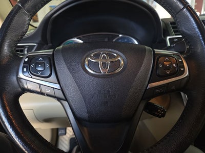 2017 Toyota Camry Hybrid XLE