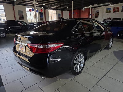 2017 Toyota Camry Hybrid XLE